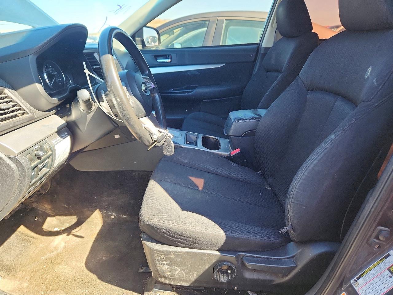 2011 SUBARU OUTBACK 2.5I photo 13