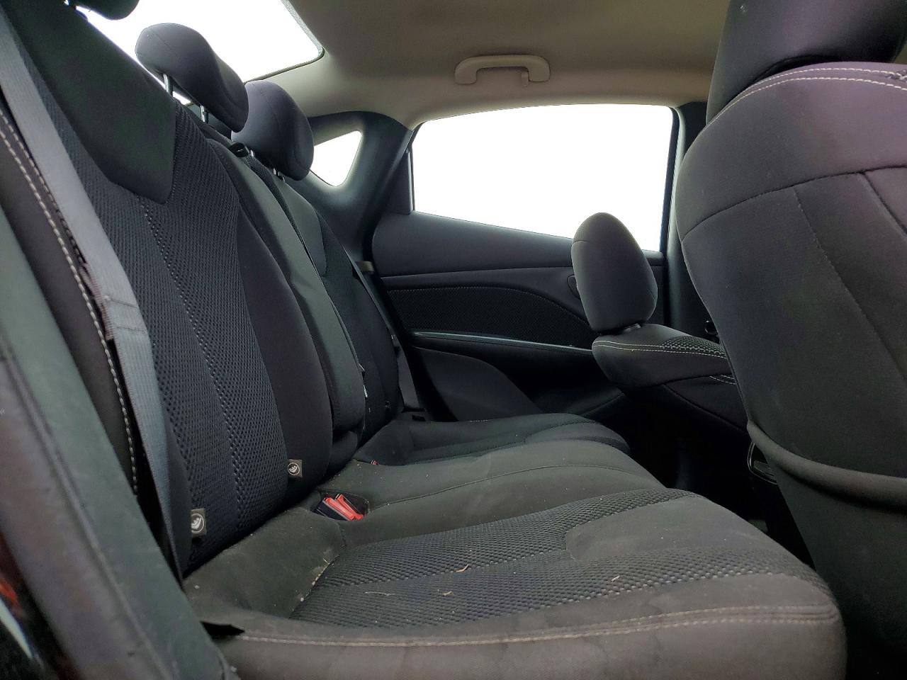 2015 DODGE DART SXT photo 19