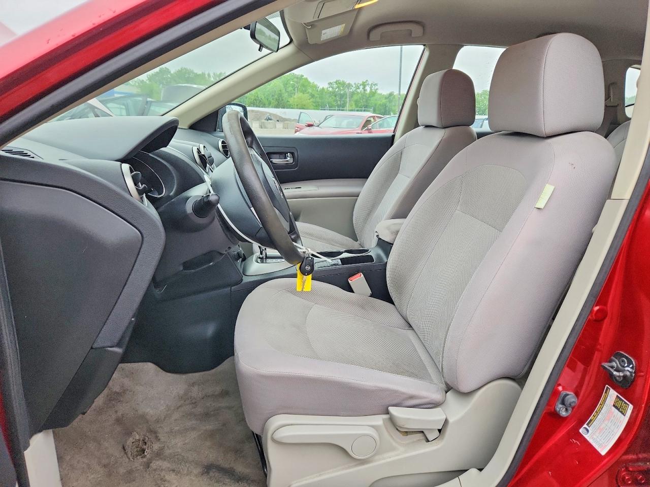 2013 NISSAN ROGUE S photo 13