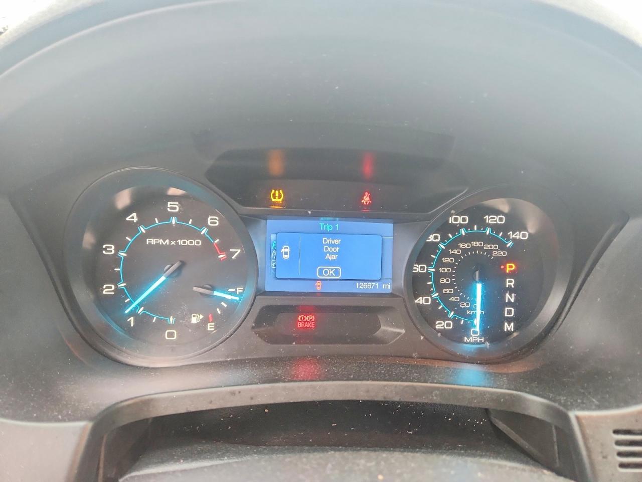 2011 FORD EXPLORER XLT photo 17