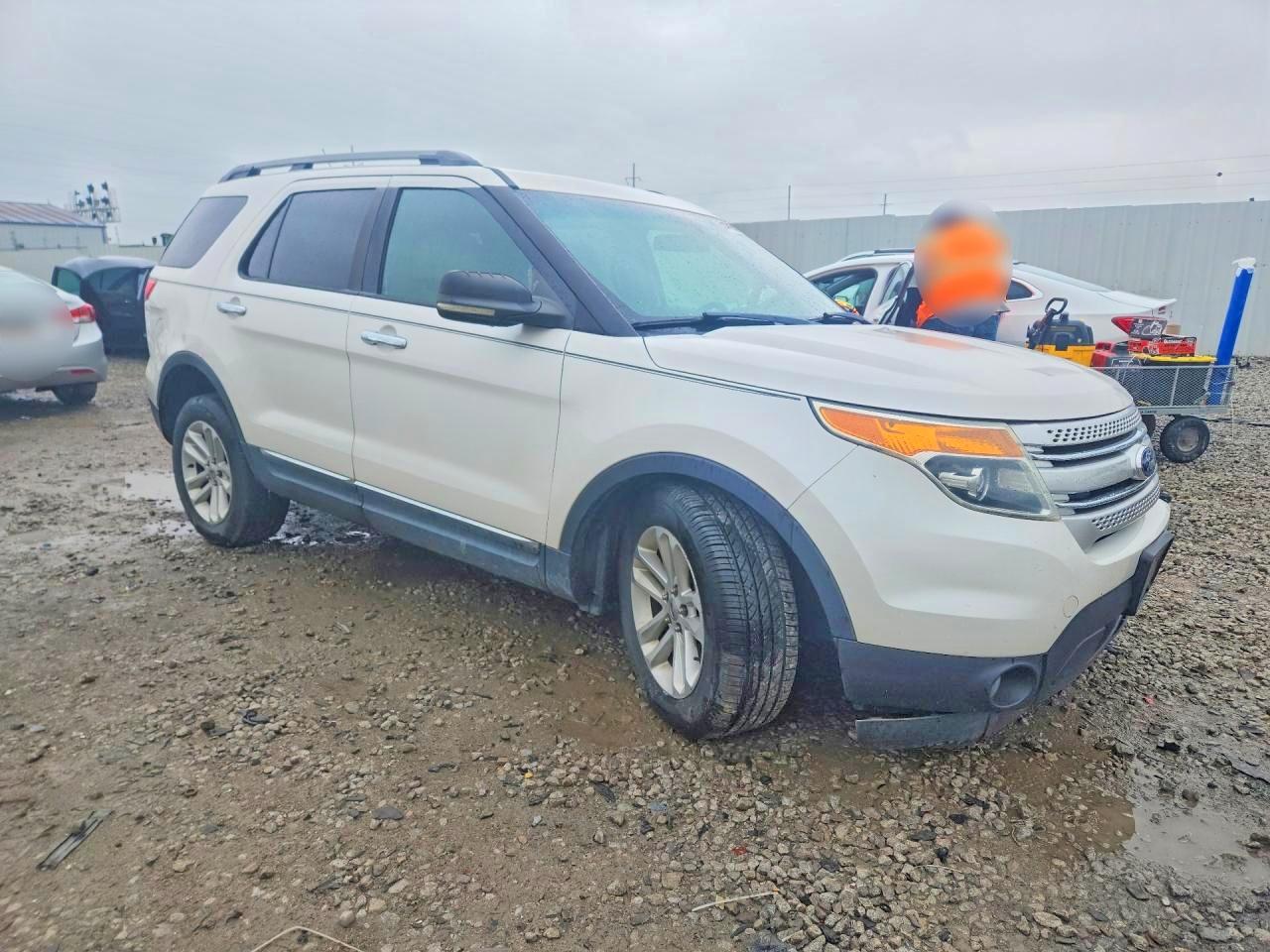 2011 FORD EXPLORER XLT photo 7