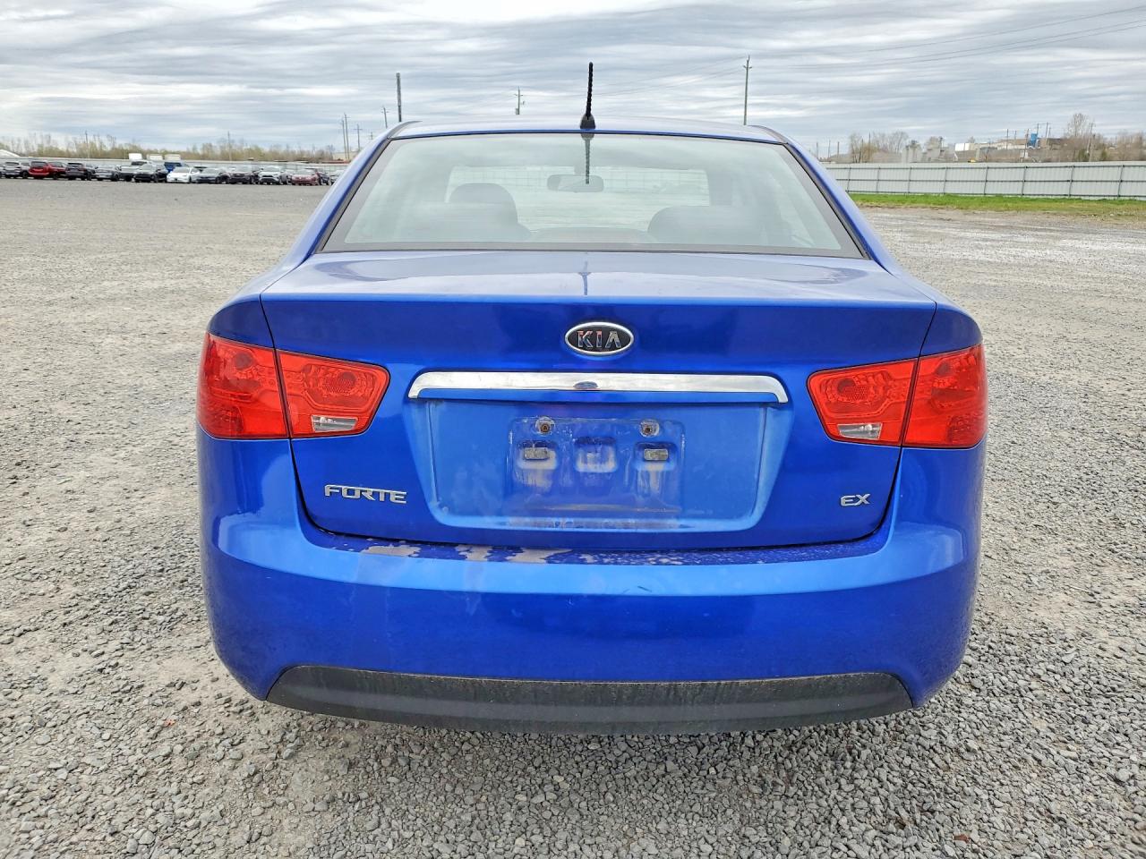 2013 KIA FORTE EX photo 11