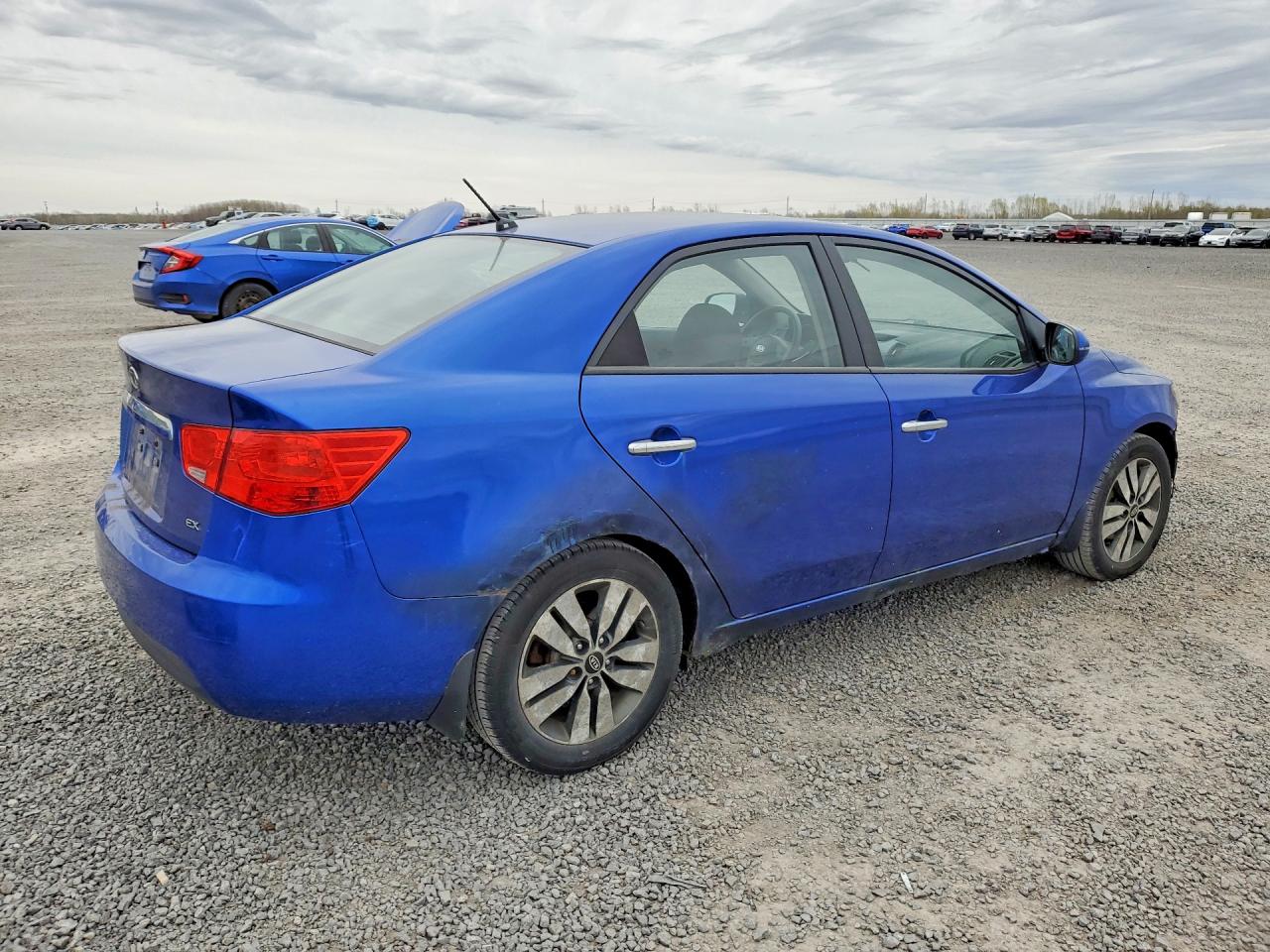 2013 KIA FORTE EX photo 5