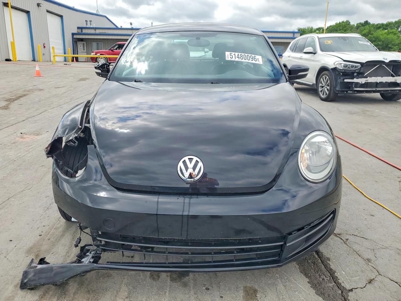 2013 VOLKSWAGEN BEETLE photo 13