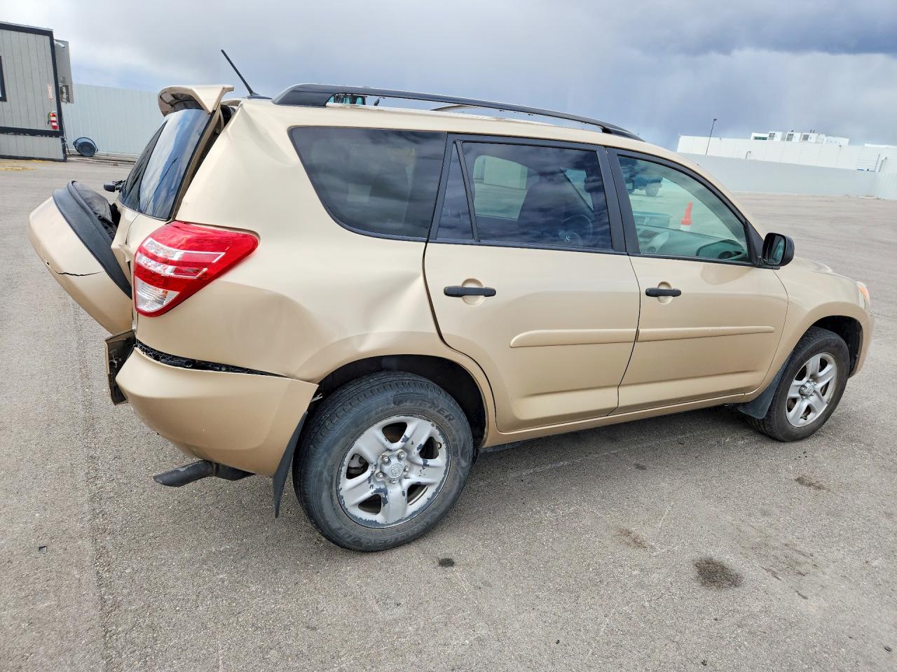 2011 TOYOTA RAV4 BASE photo 5