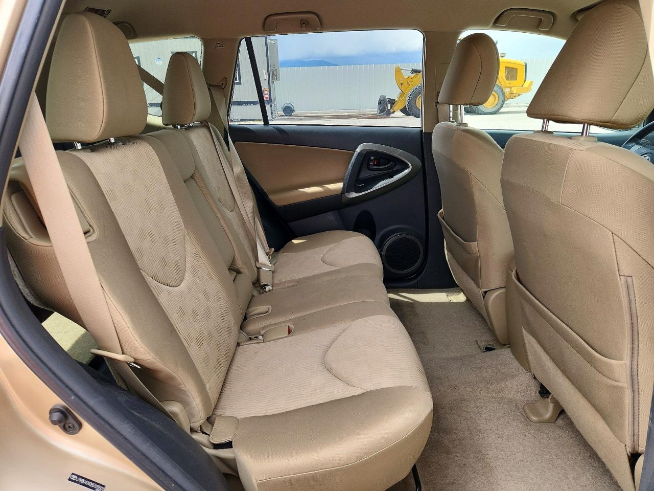 2011 TOYOTA RAV4 BASE photo 21
