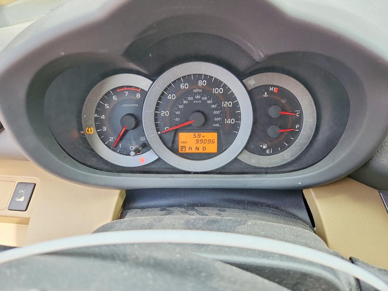 2011 TOYOTA RAV4 BASE photo 17