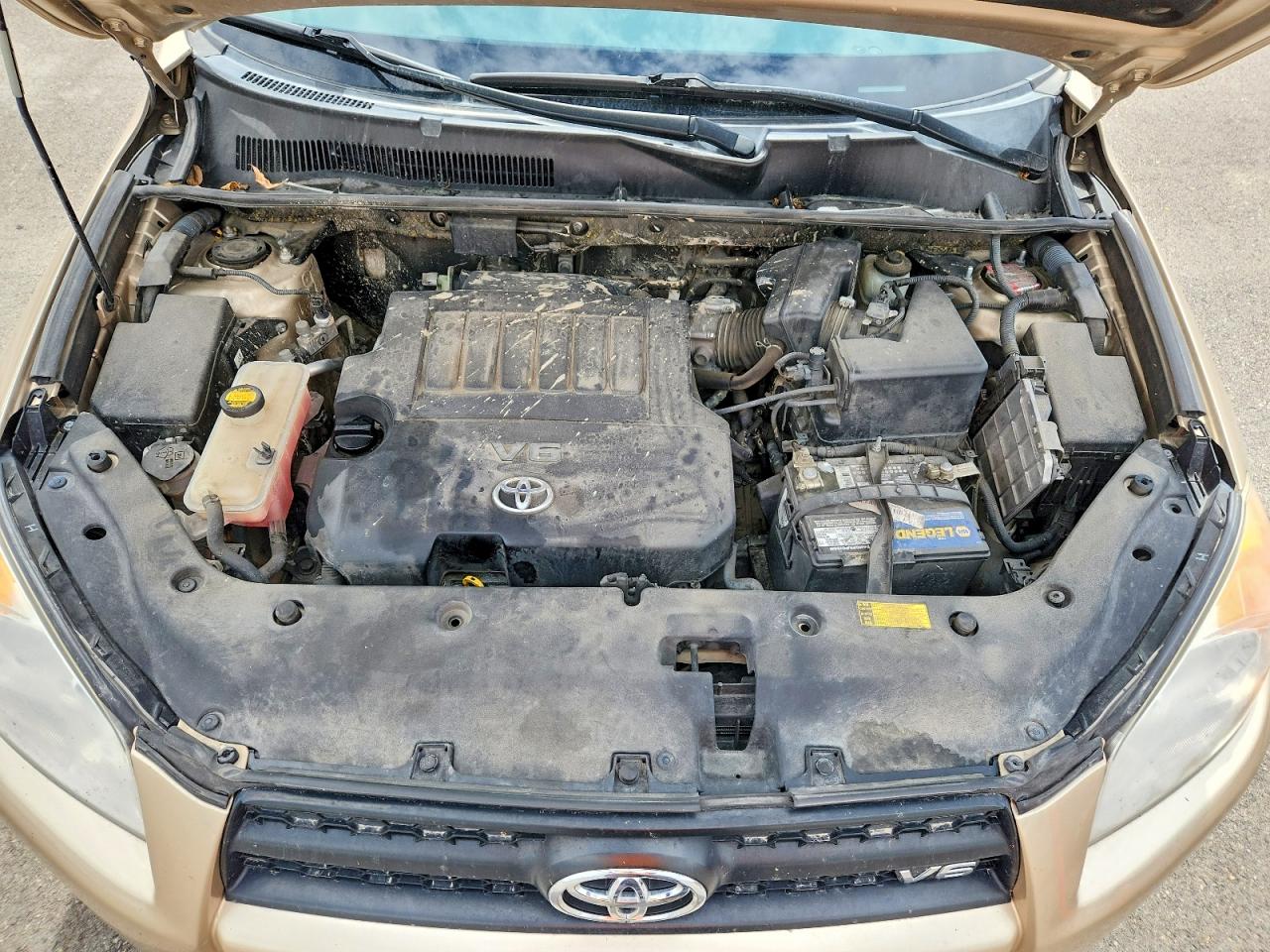 2011 TOYOTA RAV4 BASE photo 23