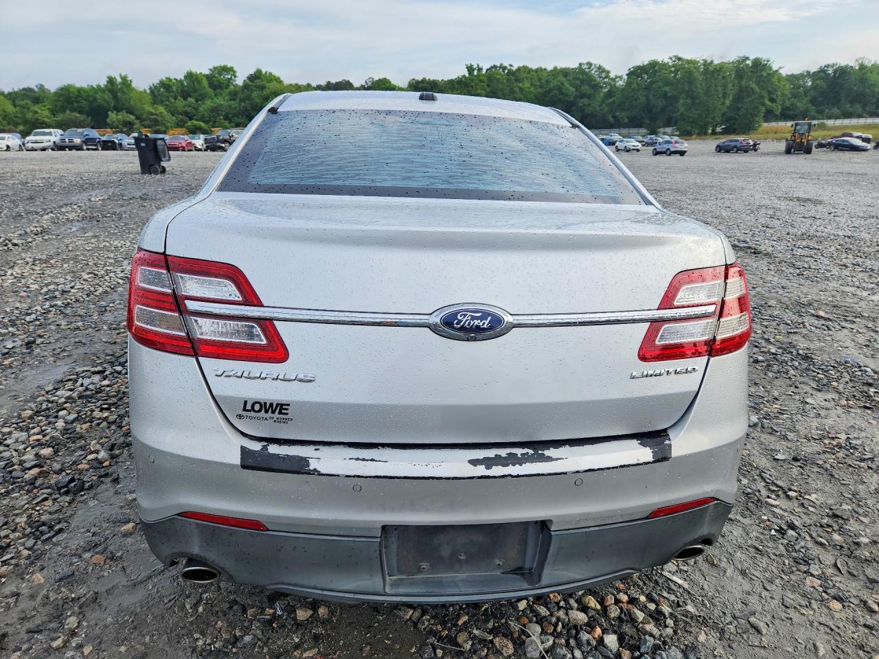 2015 FORD TAURUS LIMITED photo 11