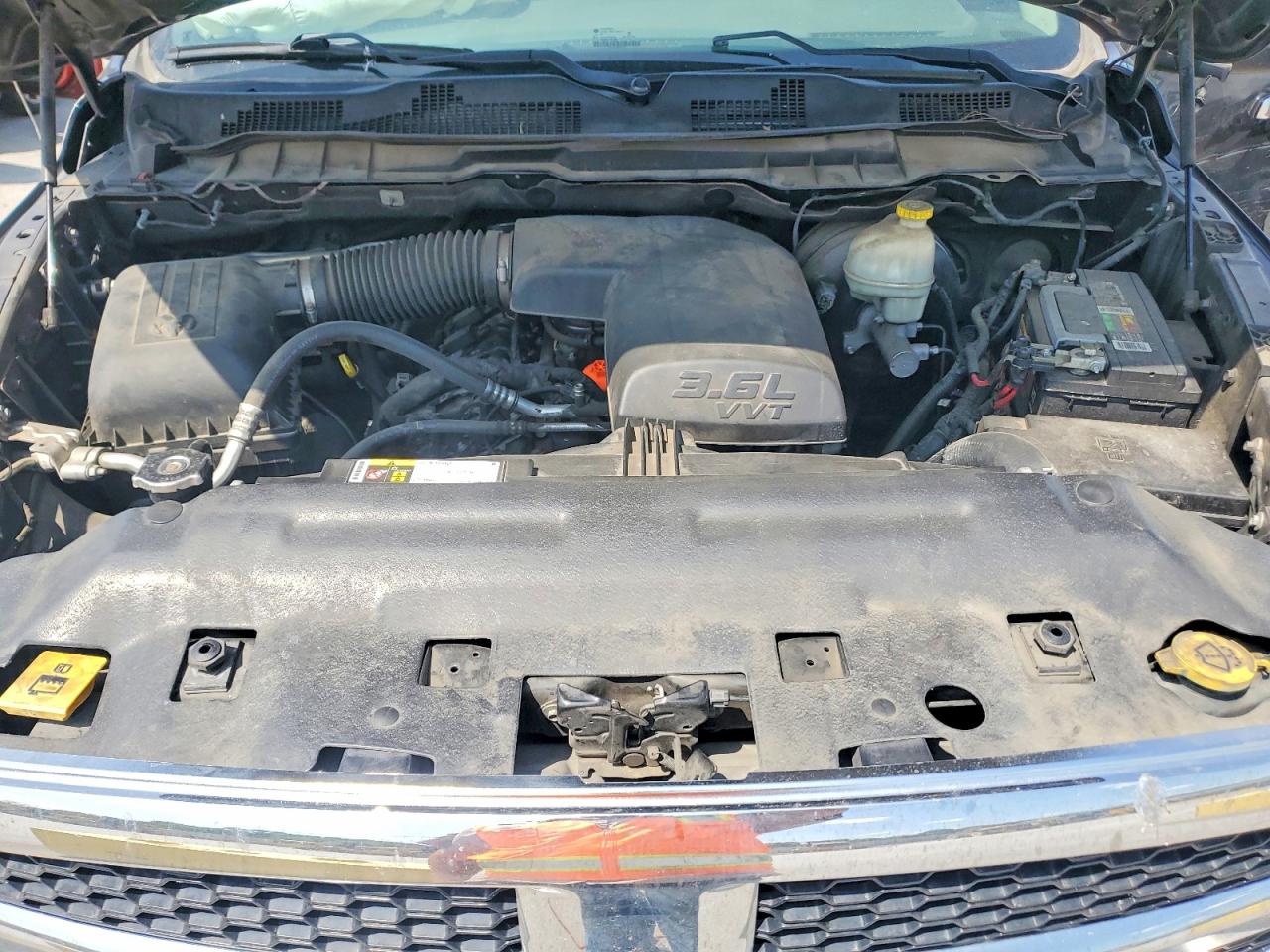 2016 RAM 1500 SLT photo 21