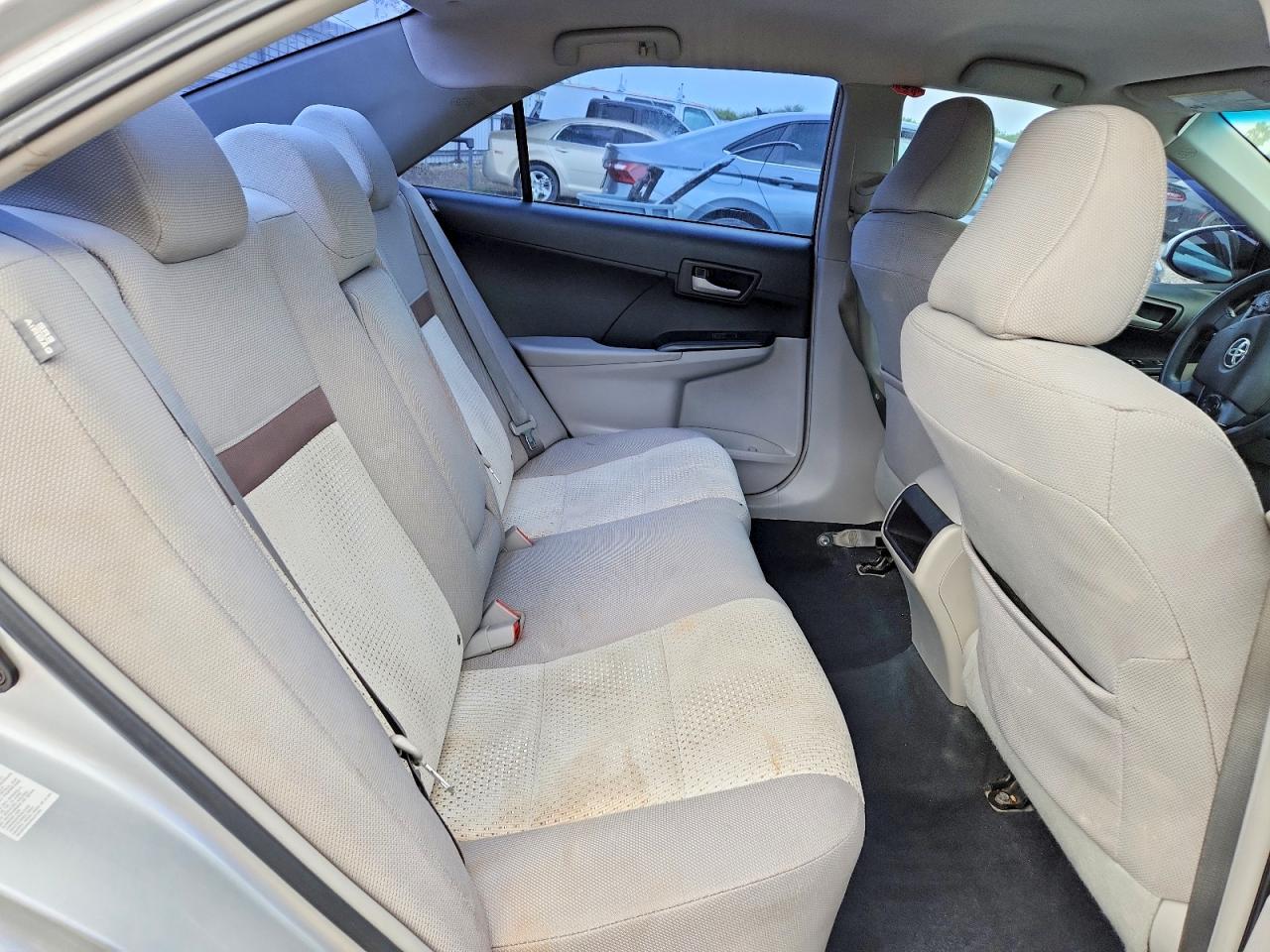 2014 TOYOTA CAMRY LE photo 19