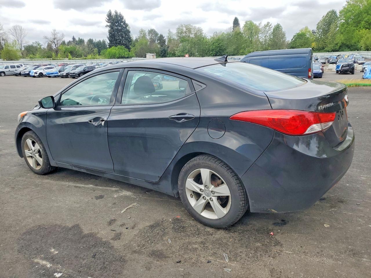 2013 HYUNDAI ELANTRA GLS photo 3