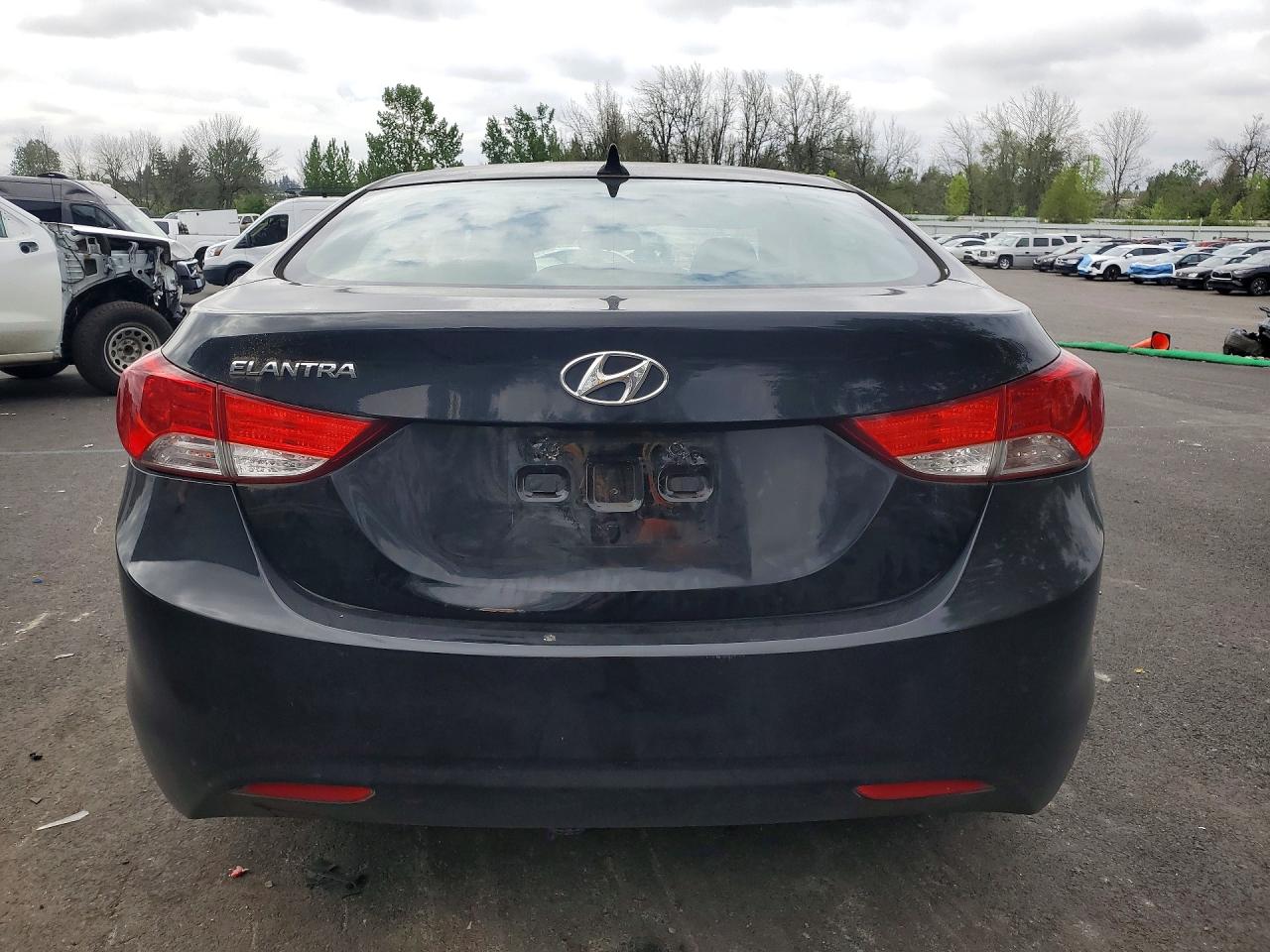 2013 HYUNDAI ELANTRA GLS photo 11