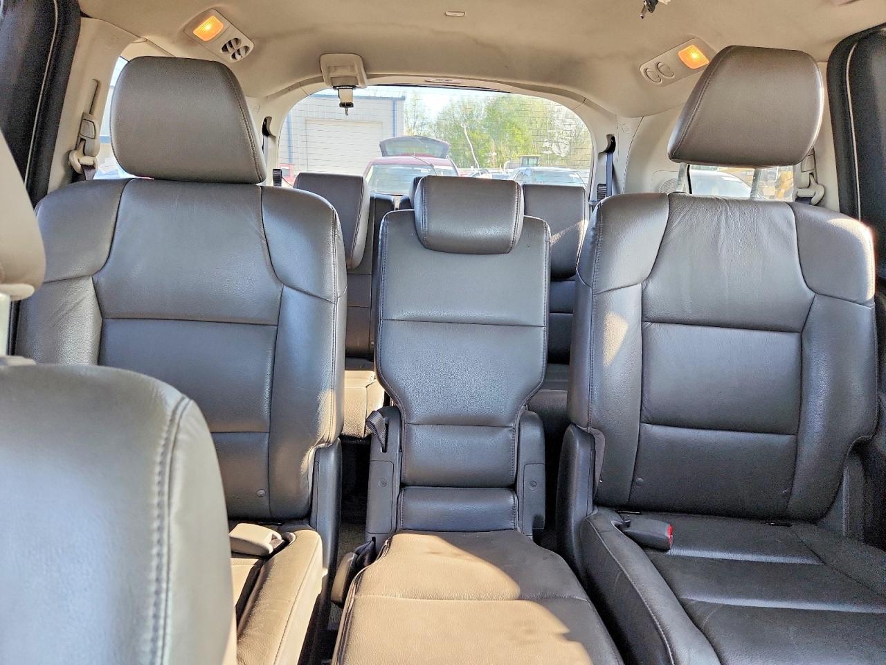 2014 HONDA ODYSSEY TOURING photo 19