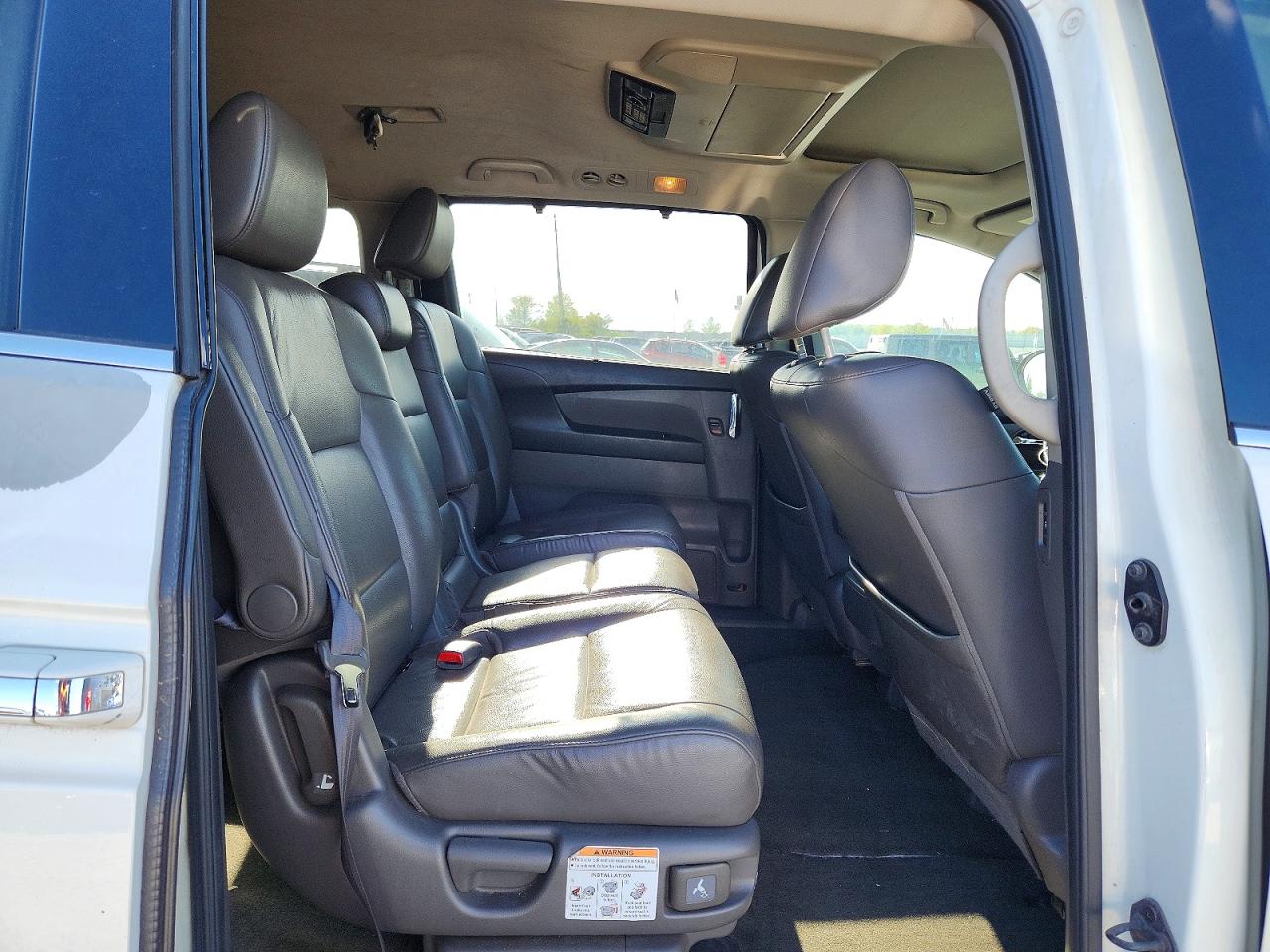 2014 HONDA ODYSSEY TOURING photo 21