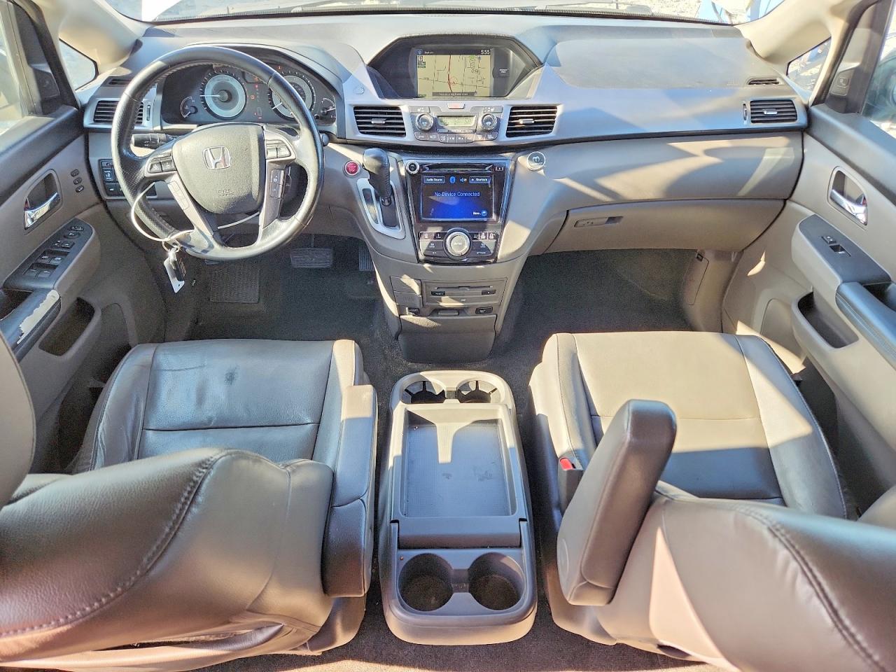 2014 HONDA ODYSSEY TOURING photo 15