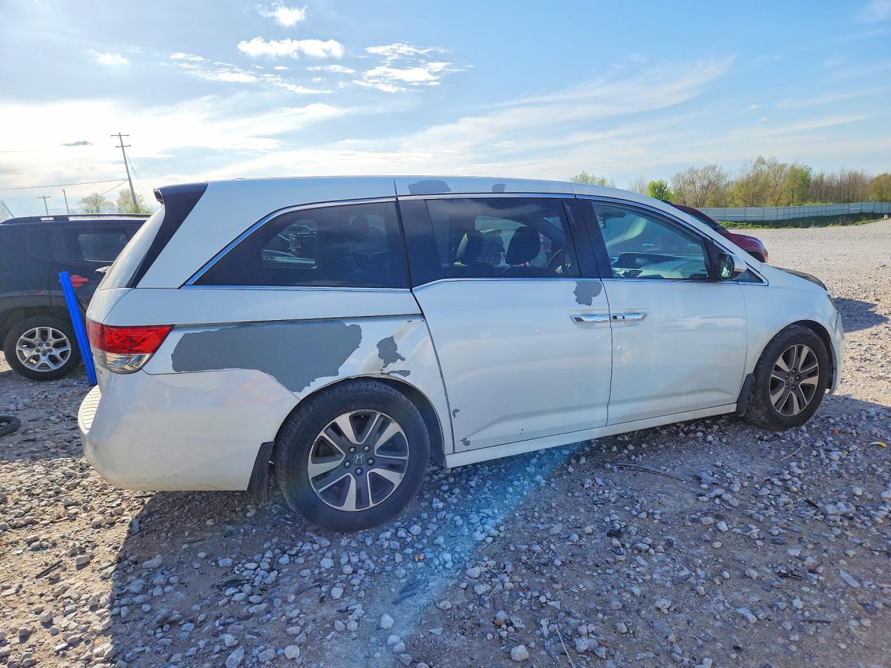 2014 HONDA ODYSSEY TOURING photo 5