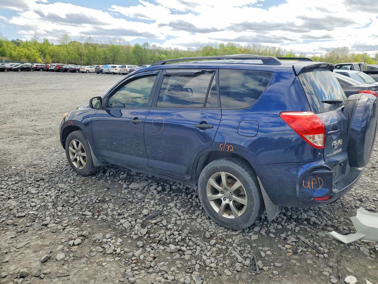 2007 TOYOTA RAV4 BASE photo 2