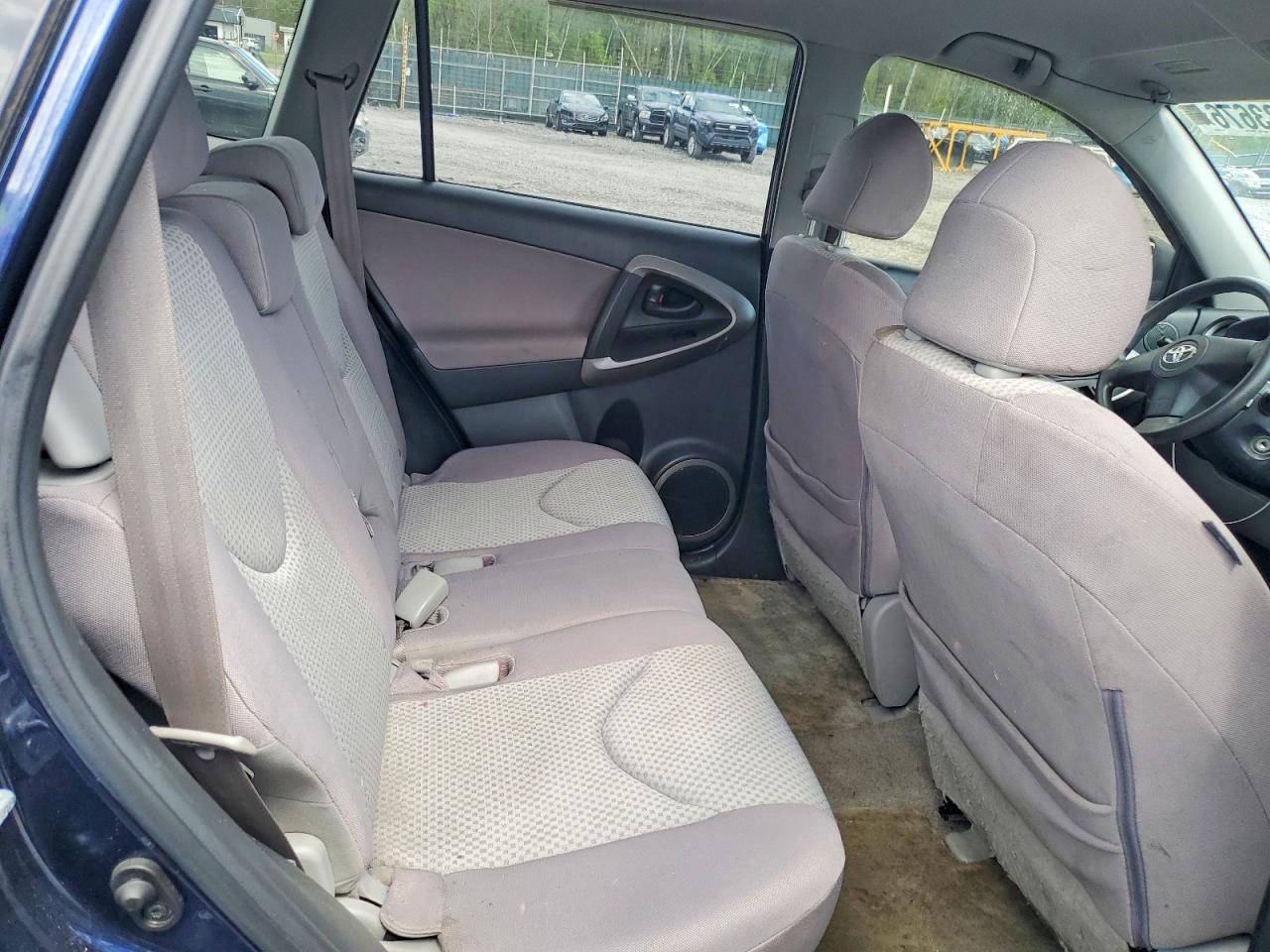 2007 TOYOTA RAV4 BASE photo 11