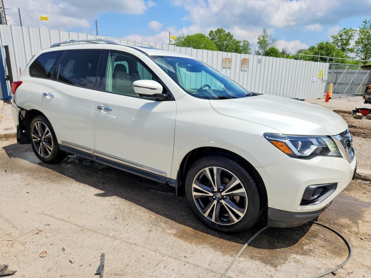 2017 NISSAN PATHFINDER PLATINUM photo 7