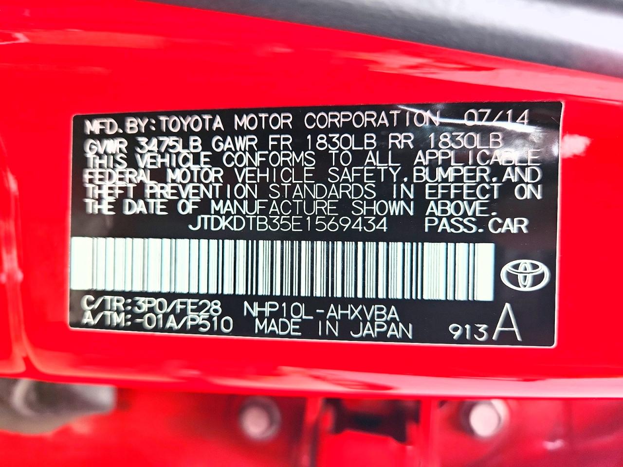 2014 TOYOTA PRIUS C ONE photo 12
