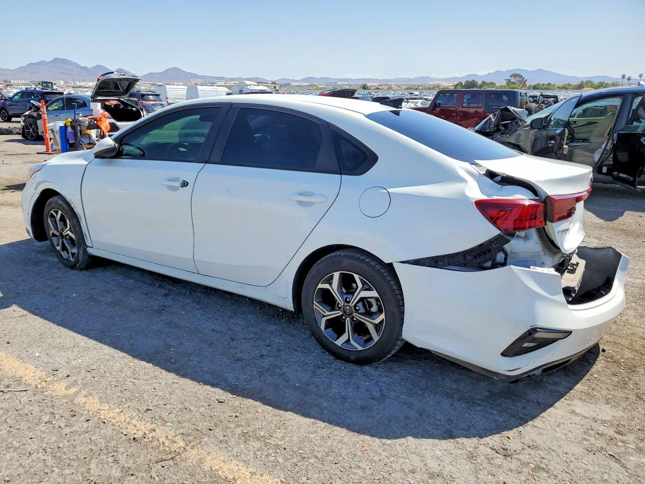 2021 KIA FORTE LXS photo 4