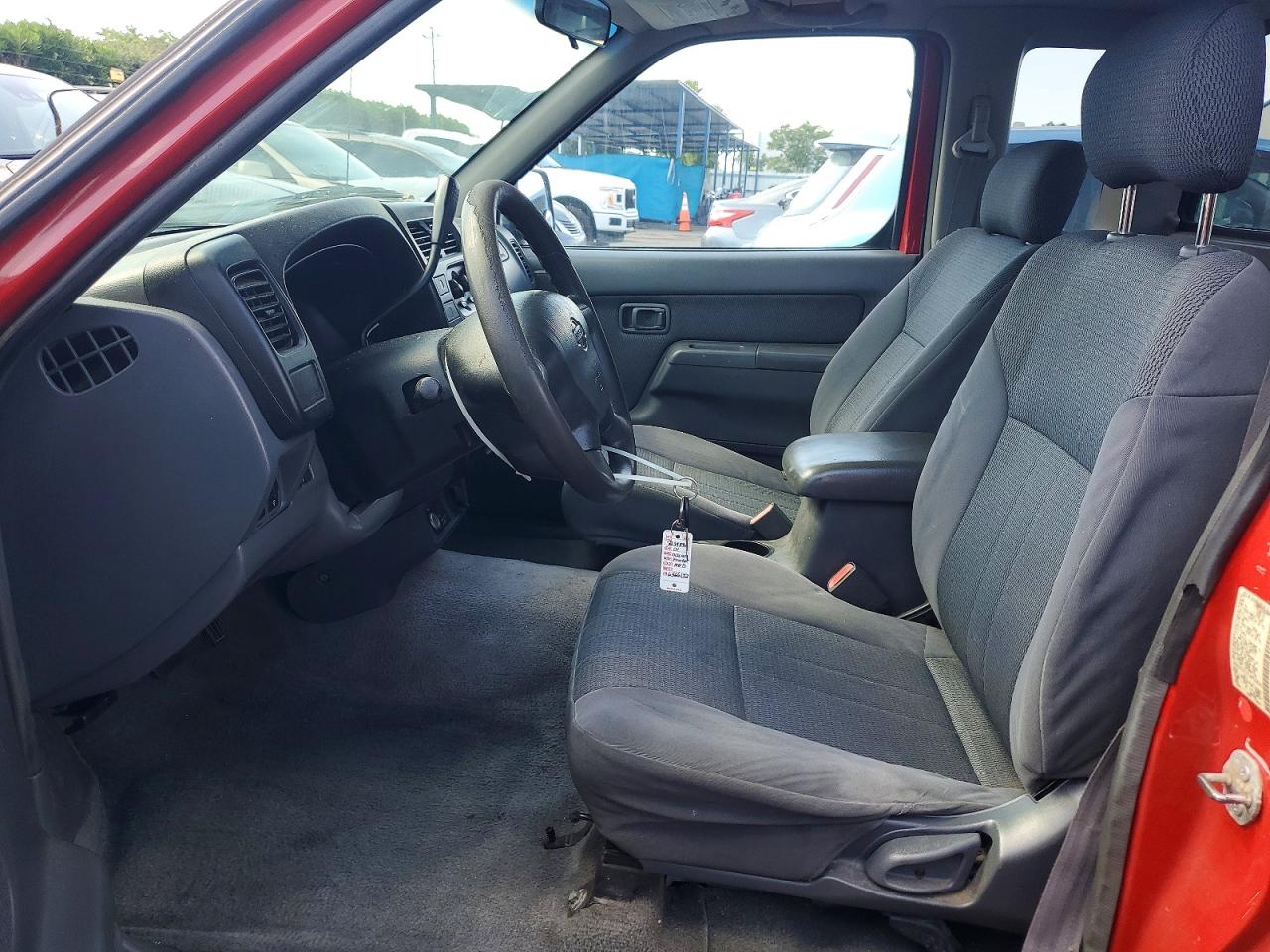2001 NISSAN FRONTIER KING CAB XE photo 7