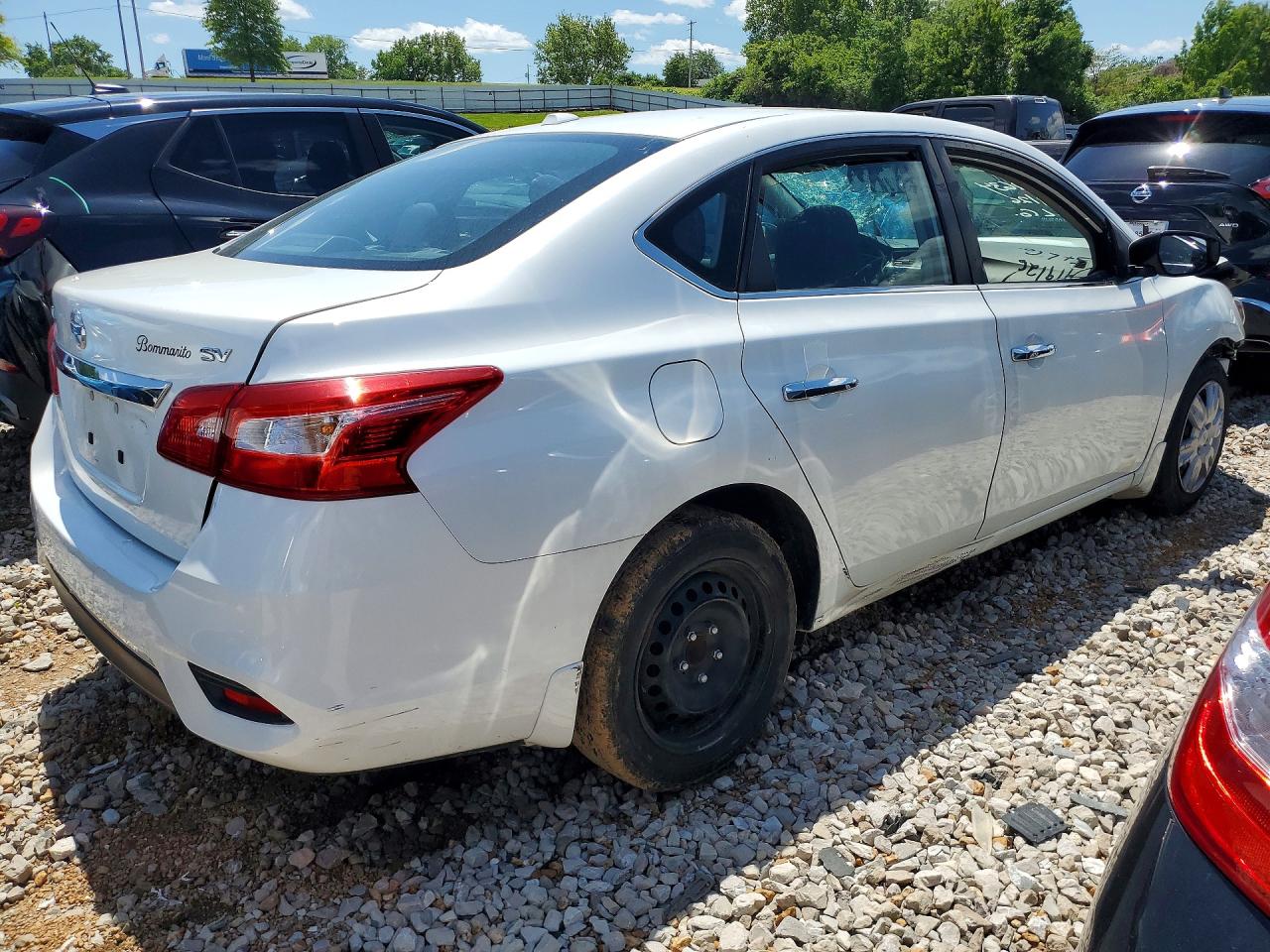 2017 NISSAN SENTRA photo 7