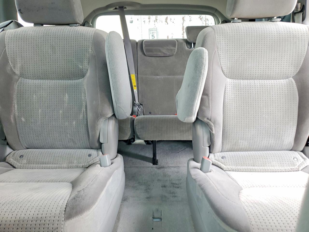 2008 TOYOTA SIENNA LE 7-PASSENGER photo 19