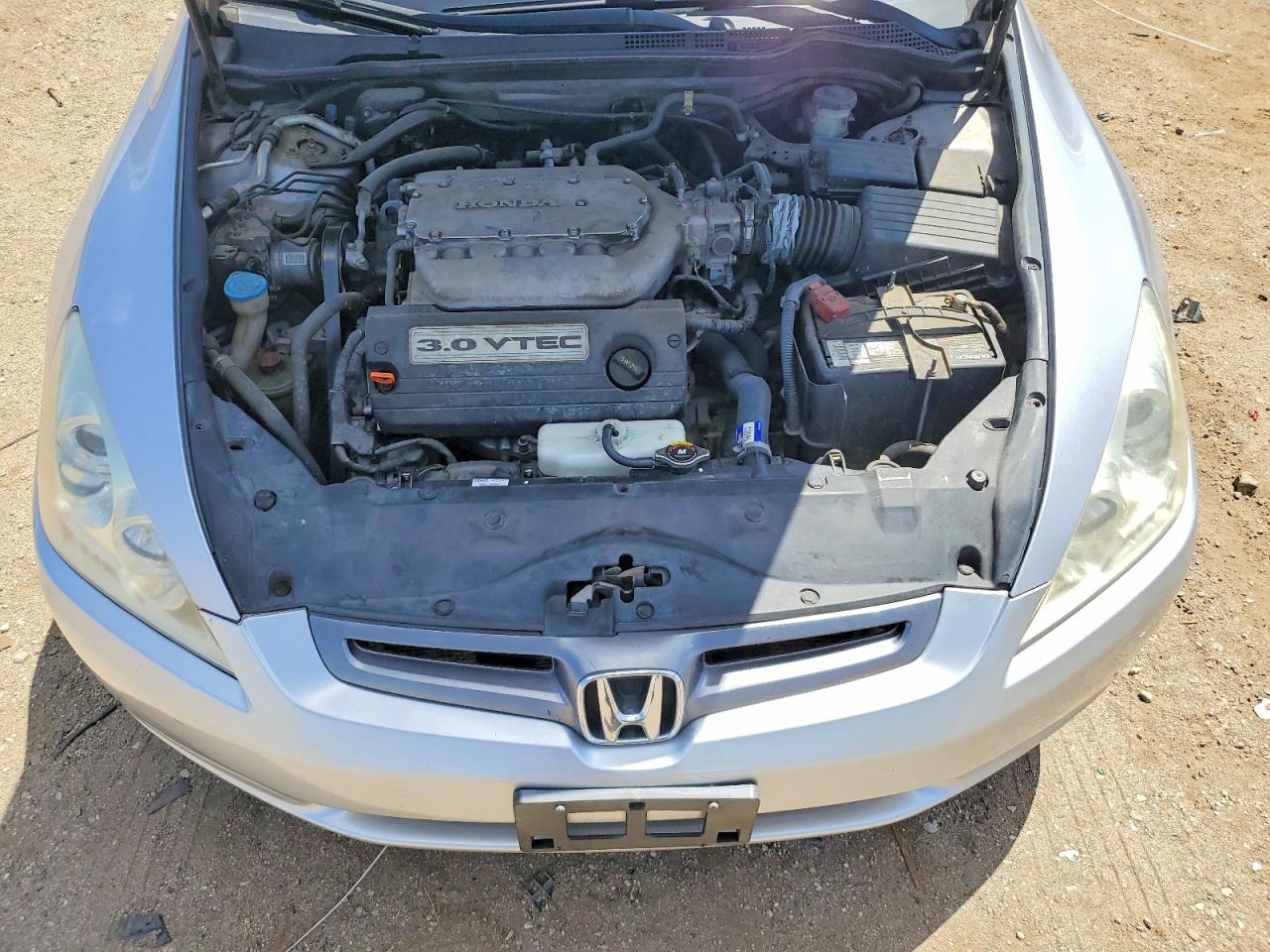 2004 HONDA ACCORD LX photo 11