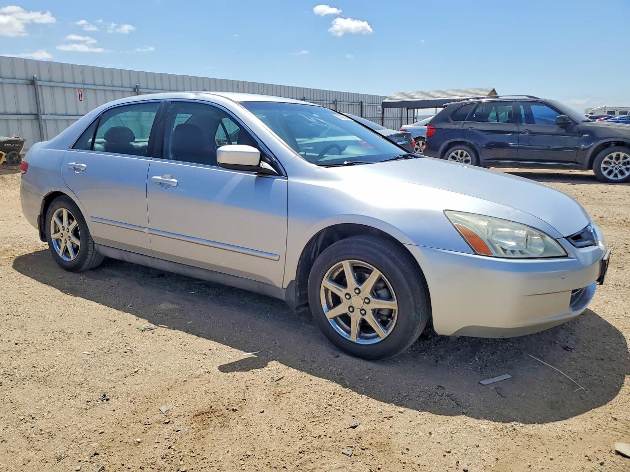 2004 HONDA ACCORD LX photo 4