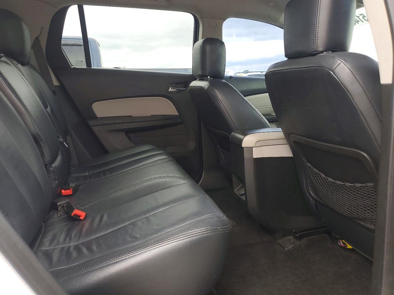 2015 GMC TERRAIN SLE photo 31