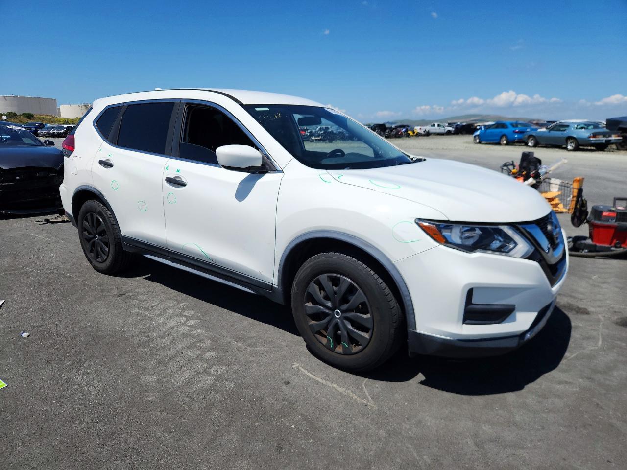 2017 NISSAN ROGUE S photo 4