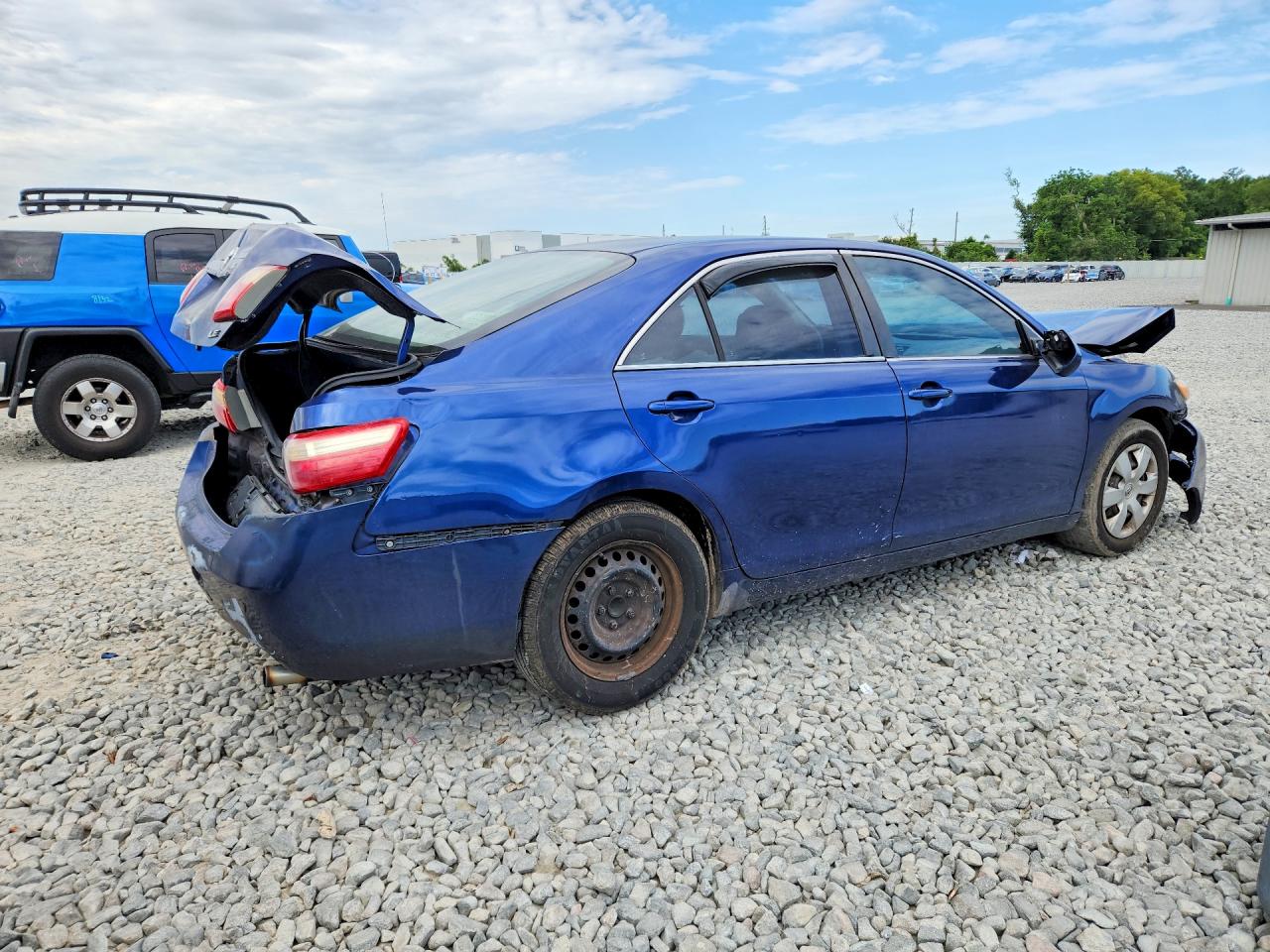 2009 TOYOTA CAMRY LE photo 5