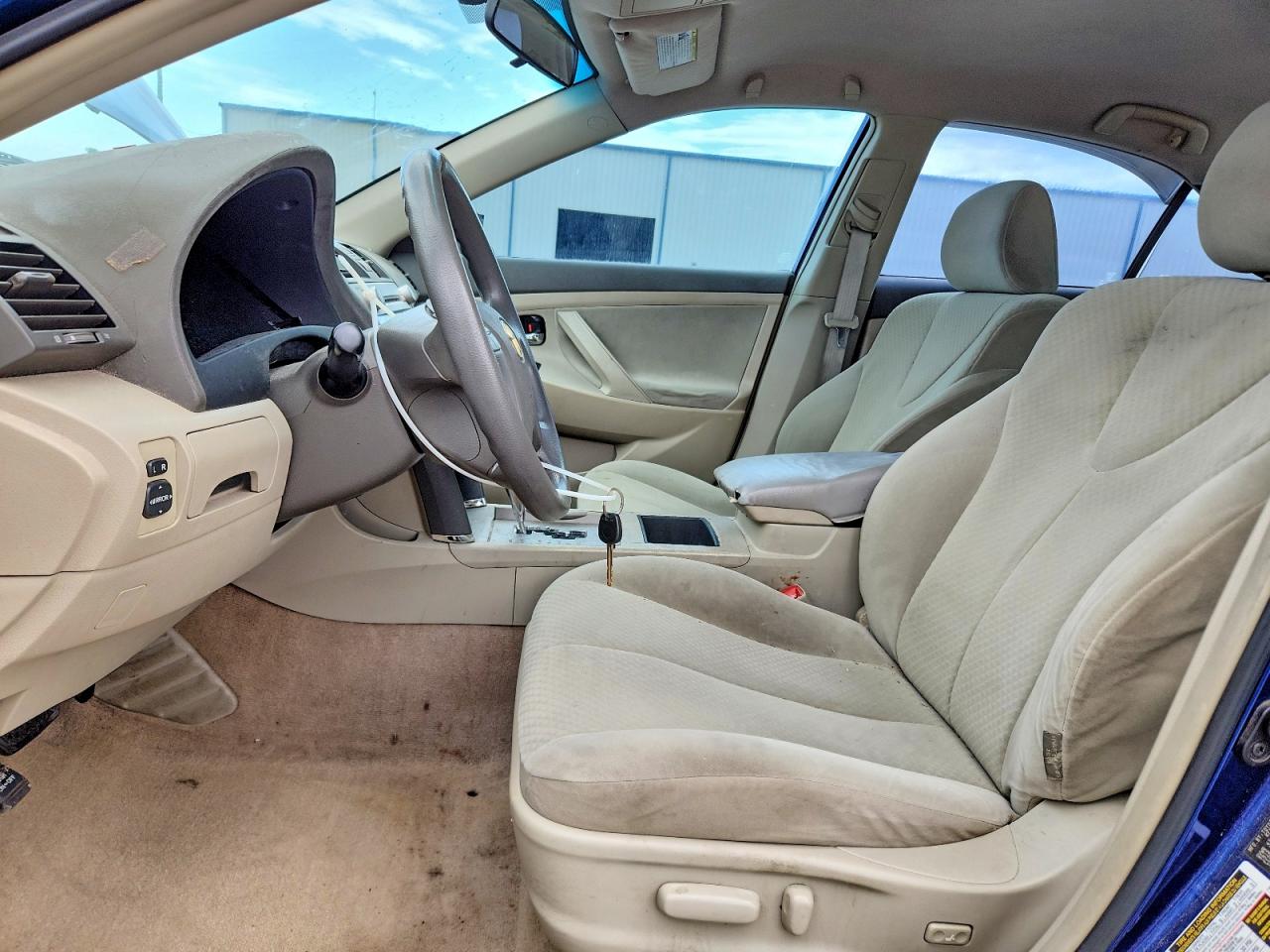 2009 TOYOTA CAMRY LE photo 13