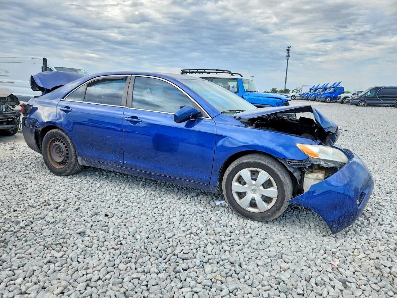 2009 TOYOTA CAMRY LE photo 7