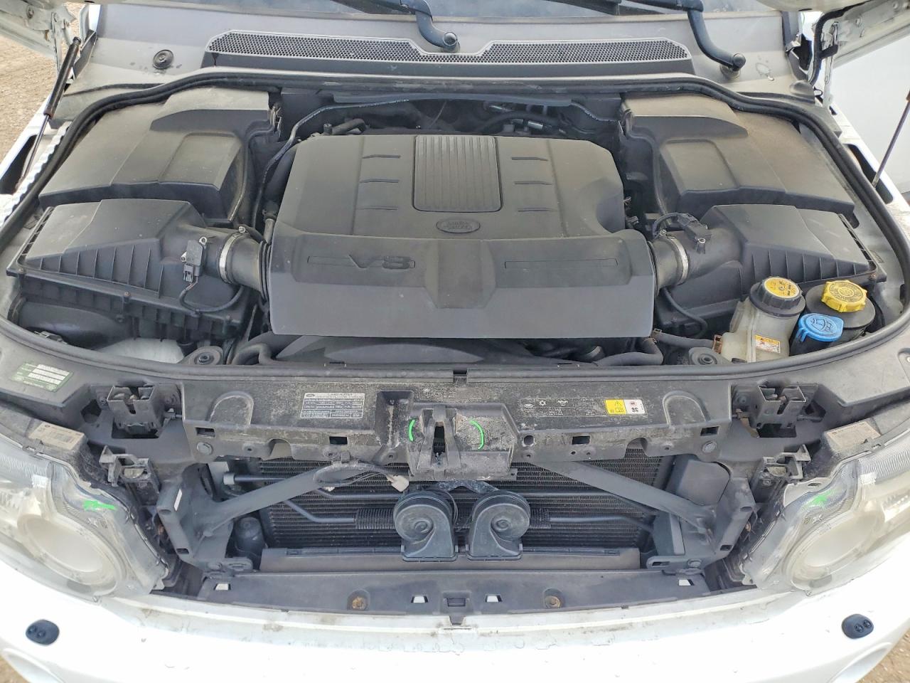2013 LAND ROVER LR4 HSE photo 34
