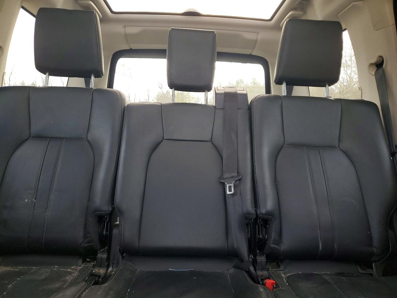2013 LAND ROVER LR4 HSE photo 28