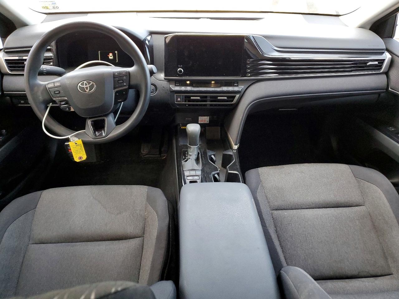 2025 TOYOTA CAMRY LE photo 15