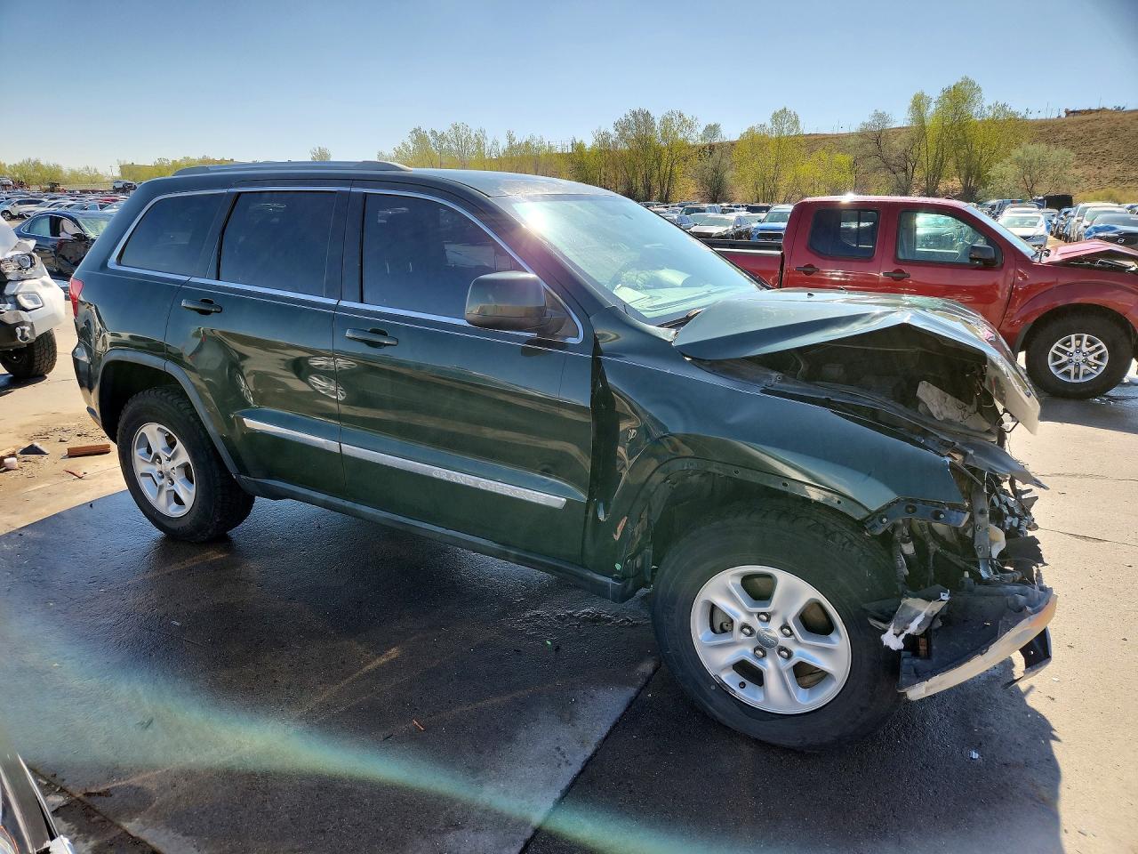 2011 JEEP GRAND CHEROKEE LAREDO photo 4