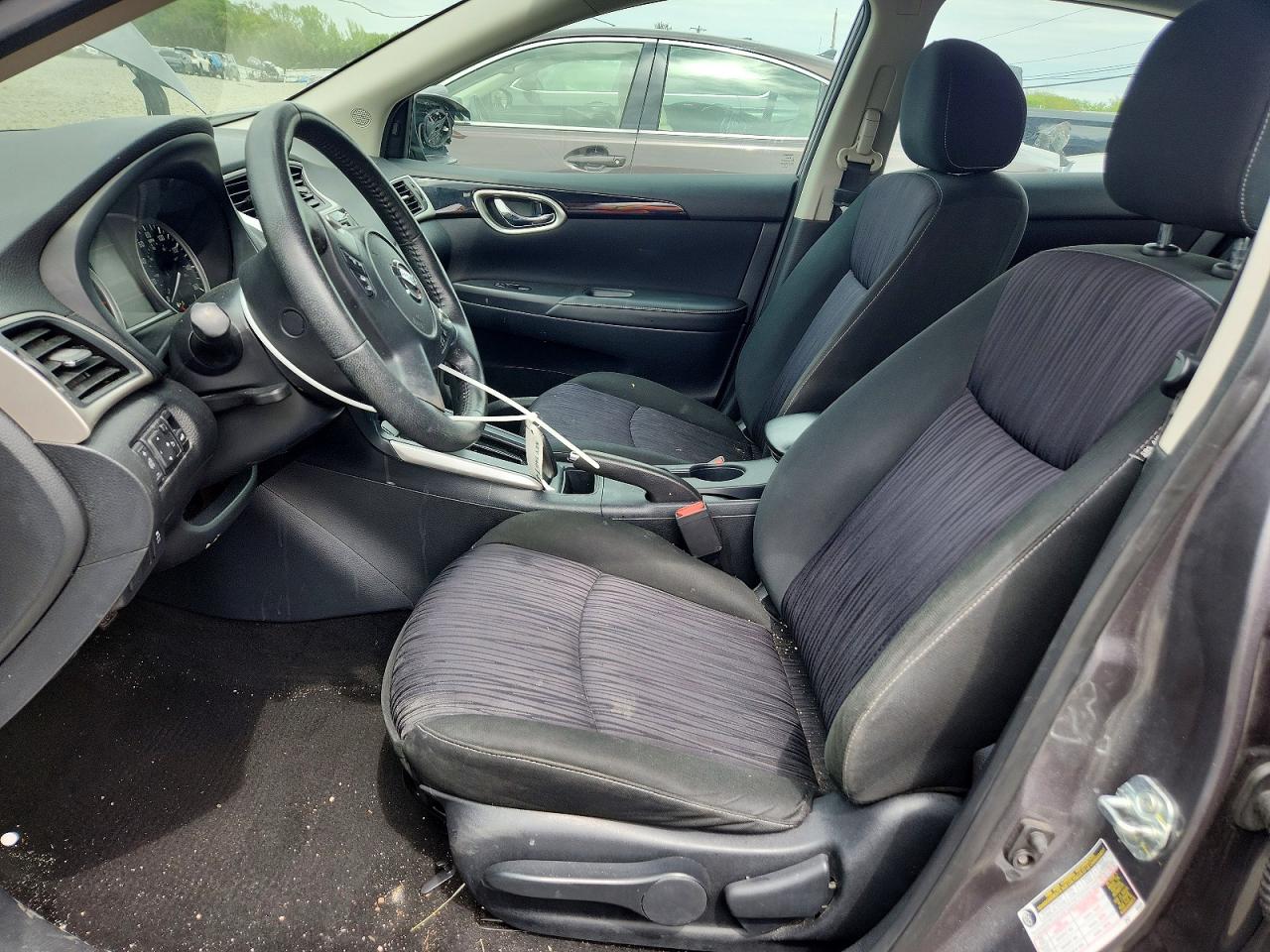 2019 NISSAN SENTRA SV photo 13