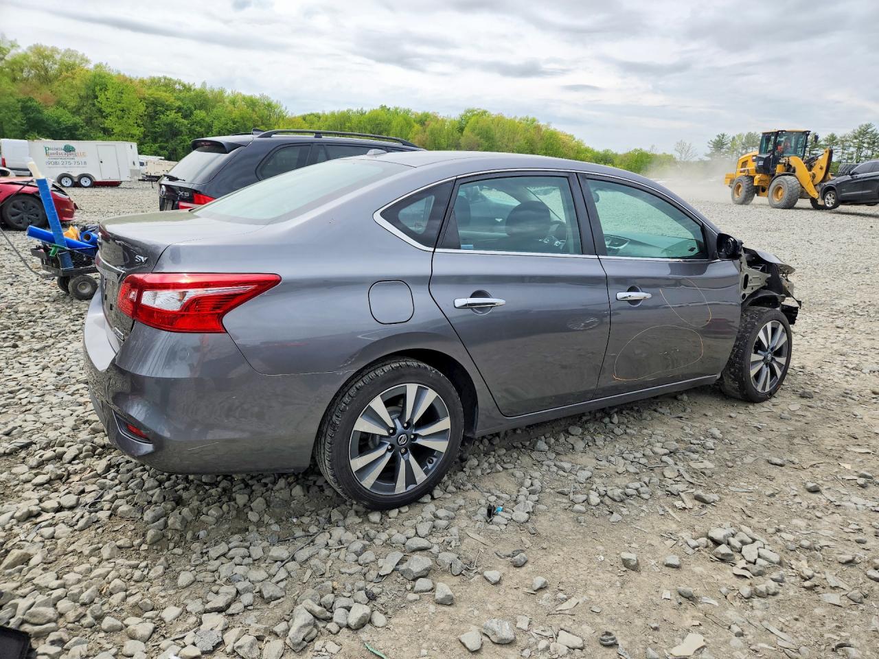 2019 NISSAN SENTRA SV photo 5