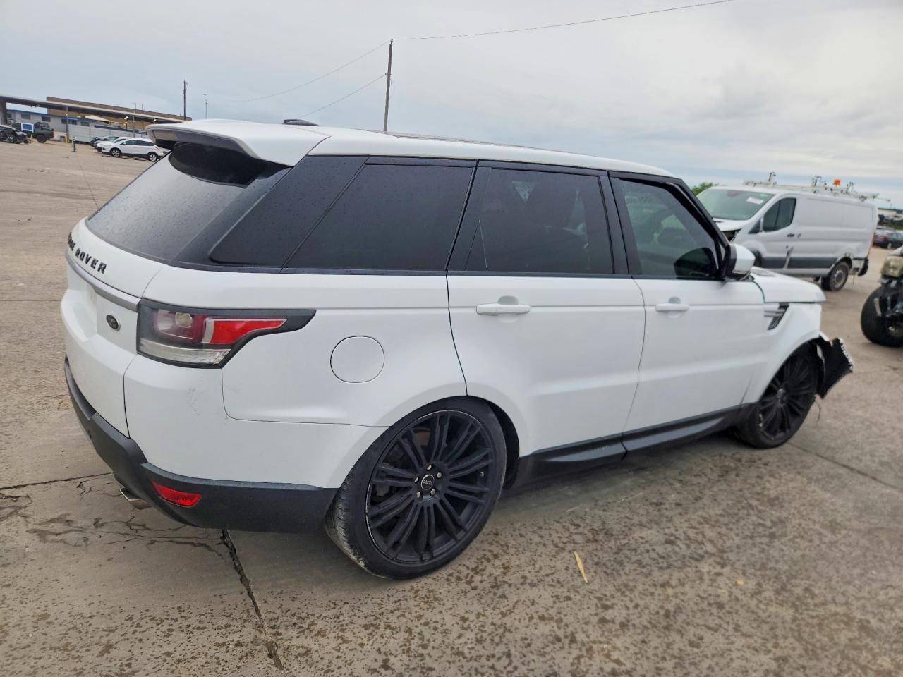 2014 LAND ROVER RANGE ROVER SPORT HSE photo 3