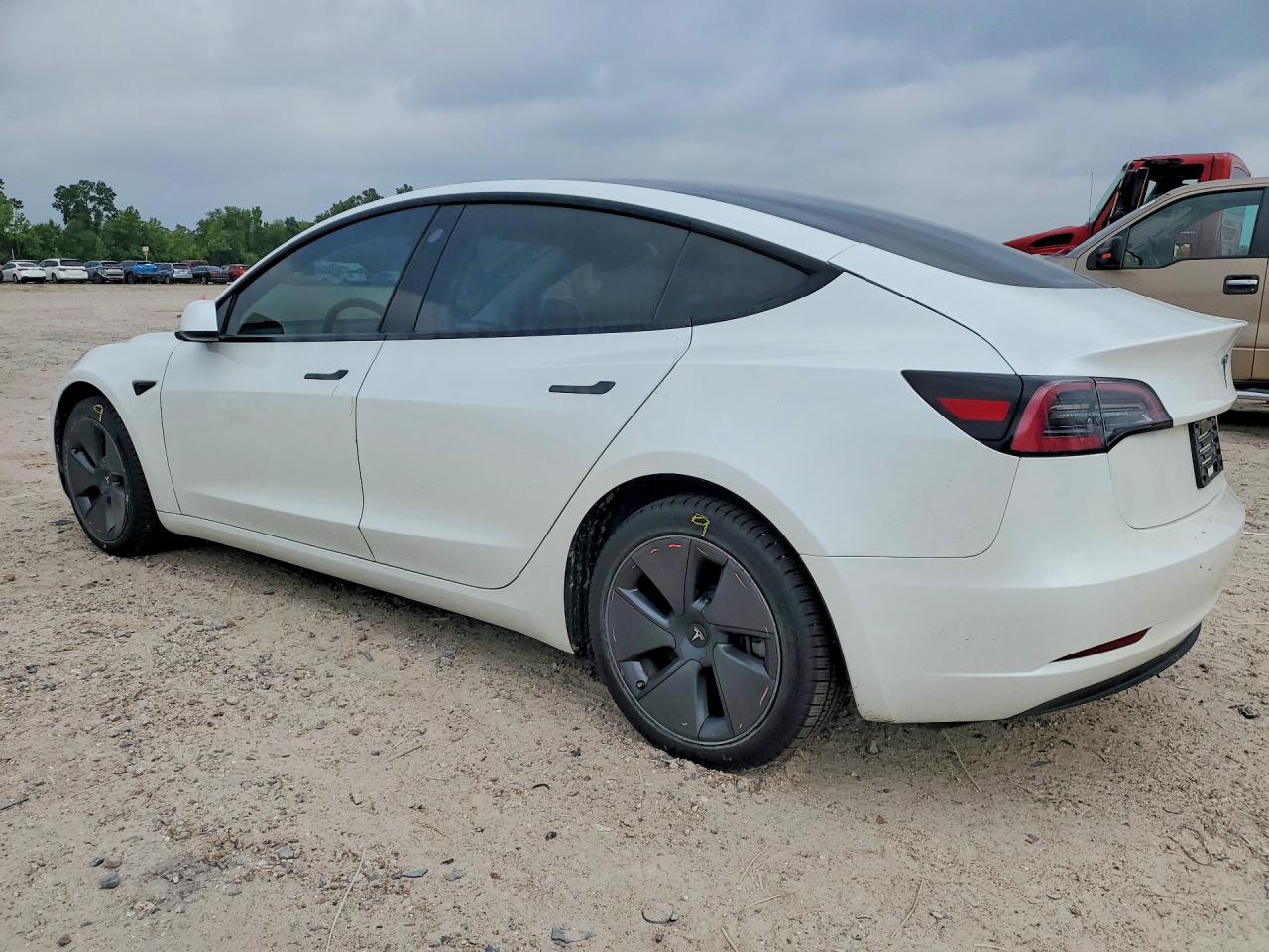 2023 TESLA MODEL 3 photo 3