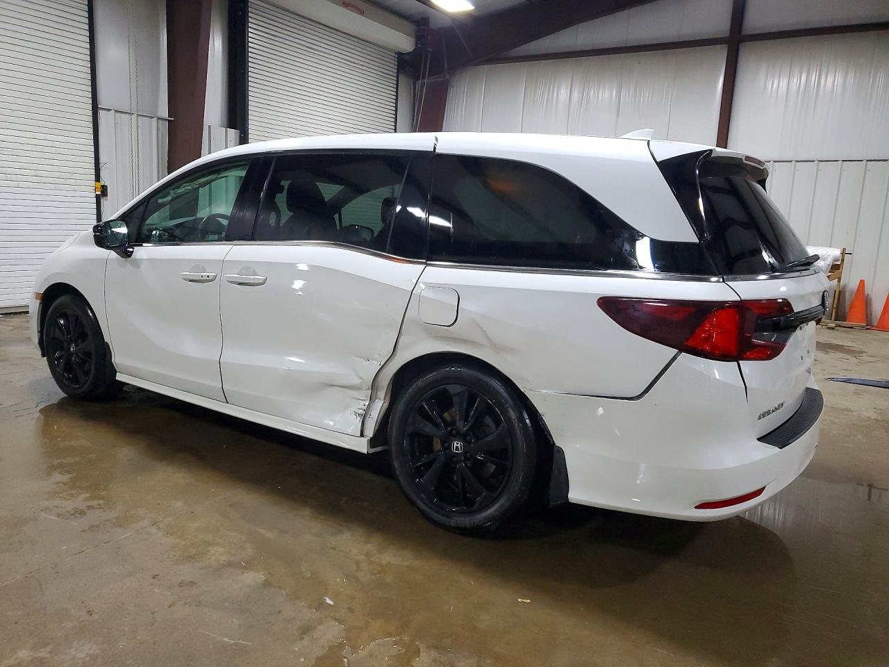 2023 HONDA ODYSSEY SPORT-L photo 3