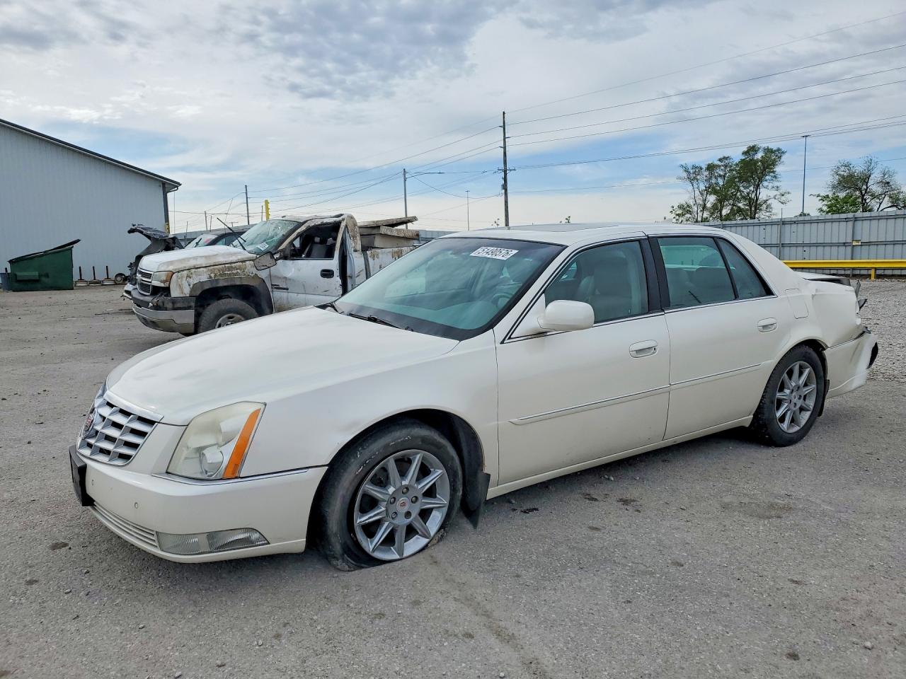 2011 CADILLAC DTS