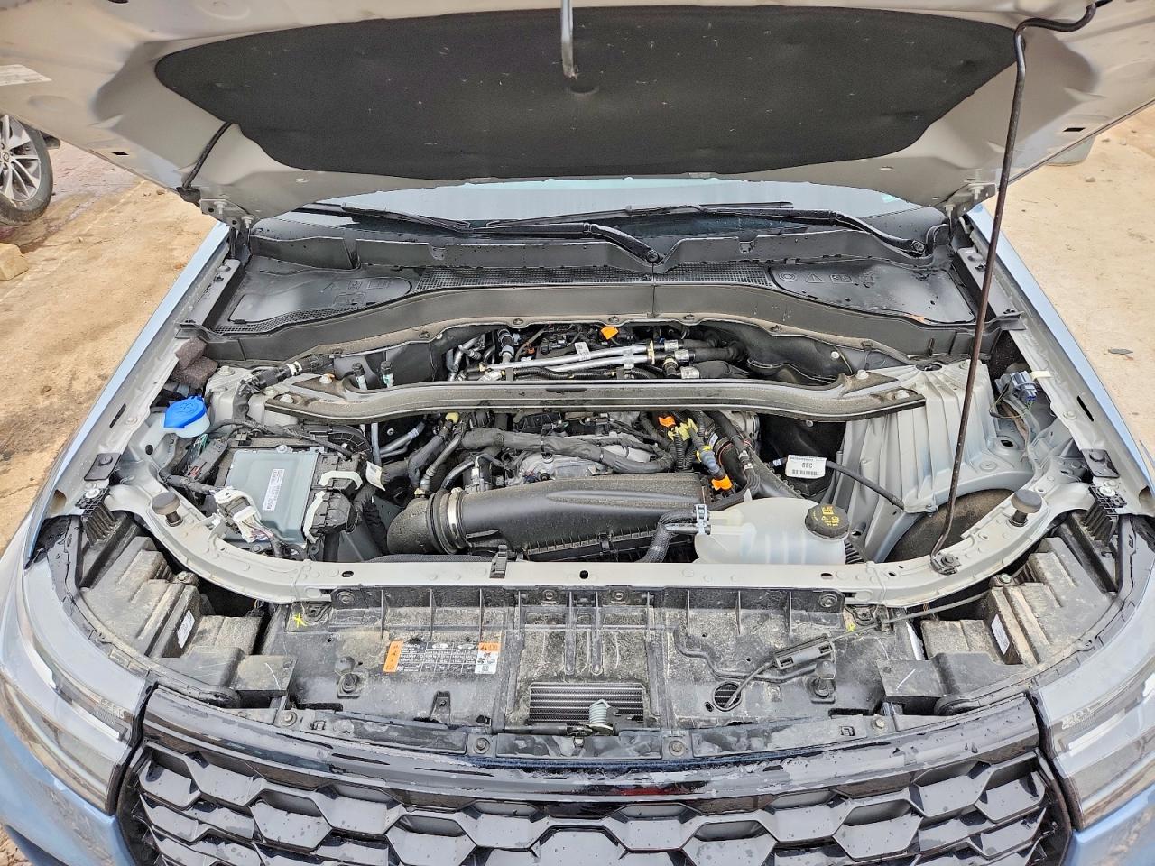 2025 FORD EXPLORER ST-LINE photo 23