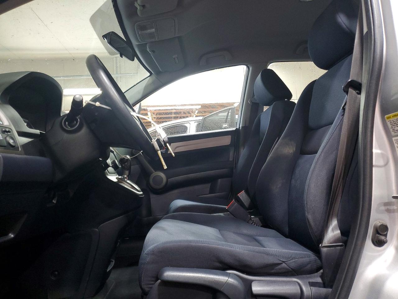 2010 HONDA CR-V LX photo 19