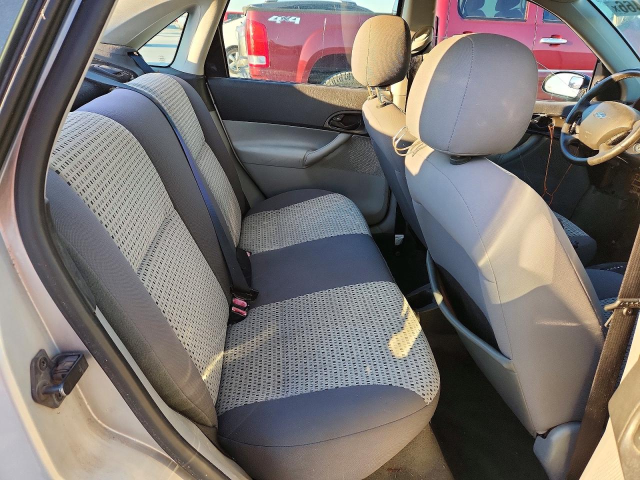 2007 FORD FOCUS ZX4 photo 19