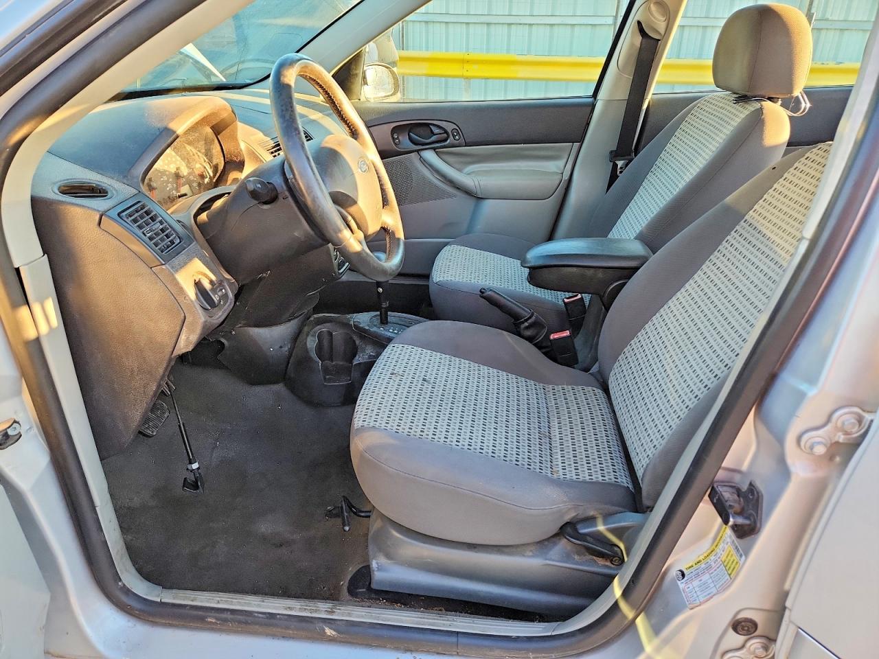 2007 FORD FOCUS ZX4 photo 13